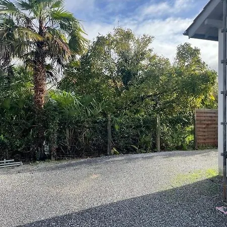 Prázdninový dům Dependance Dans Maison Tres Bien Equipee Avec Terrasse Dans Village Au Calme Carresse